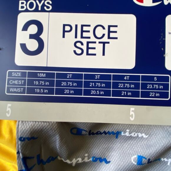 Boys 3pc Champion Set Size 5 New! - Picture 6 of 8
